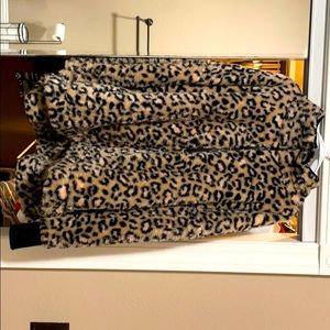 Sherpa-lularoe cheetah